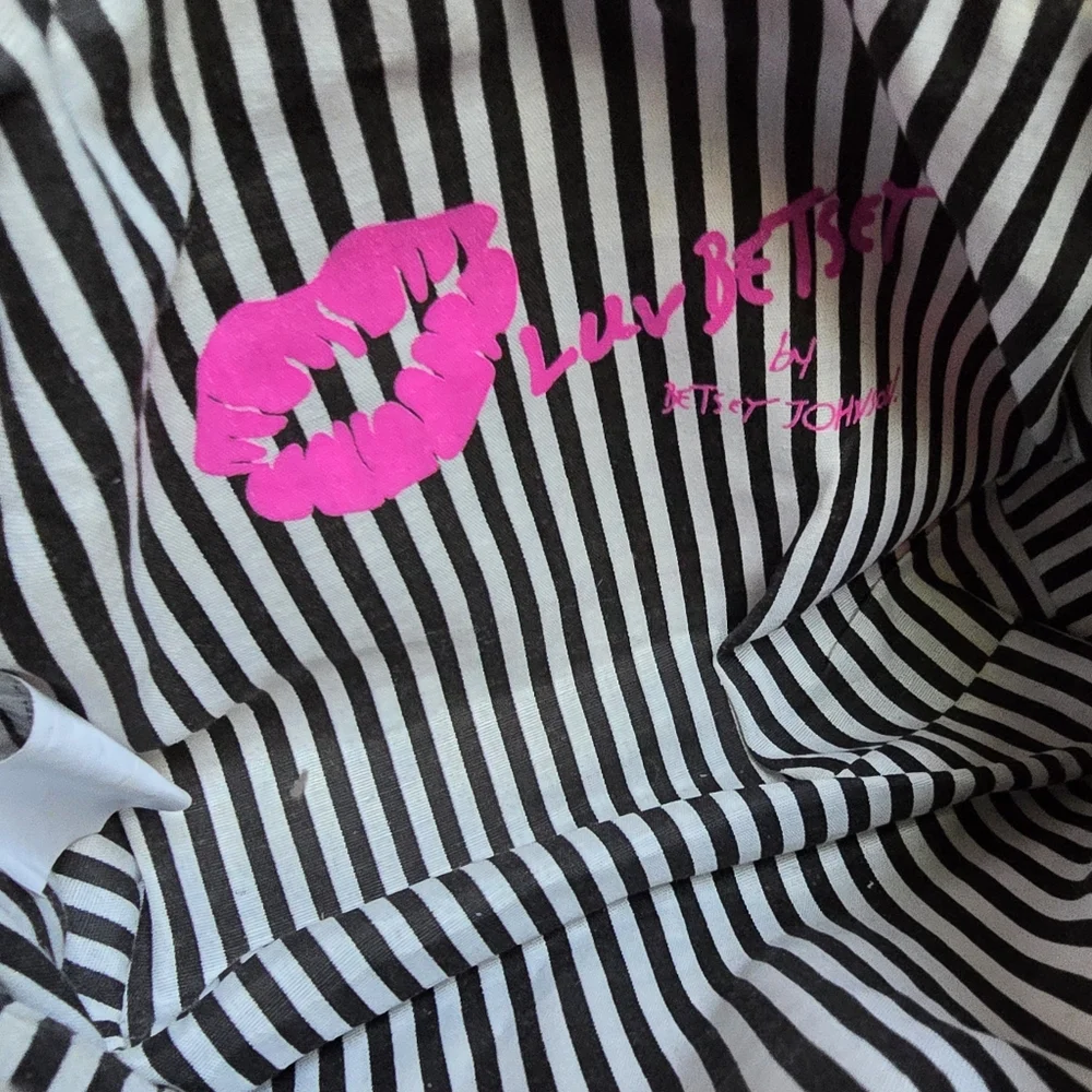 Luv Betsey Fushcia Pink Quited Mini Barrel Bag - Picture 4 of 7